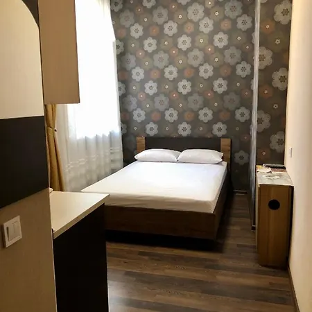 Apart Studio-Біля Вокзалу-Недалеко Від Центру-Городоцька 151 Lviv Dış mekan fotoğraf