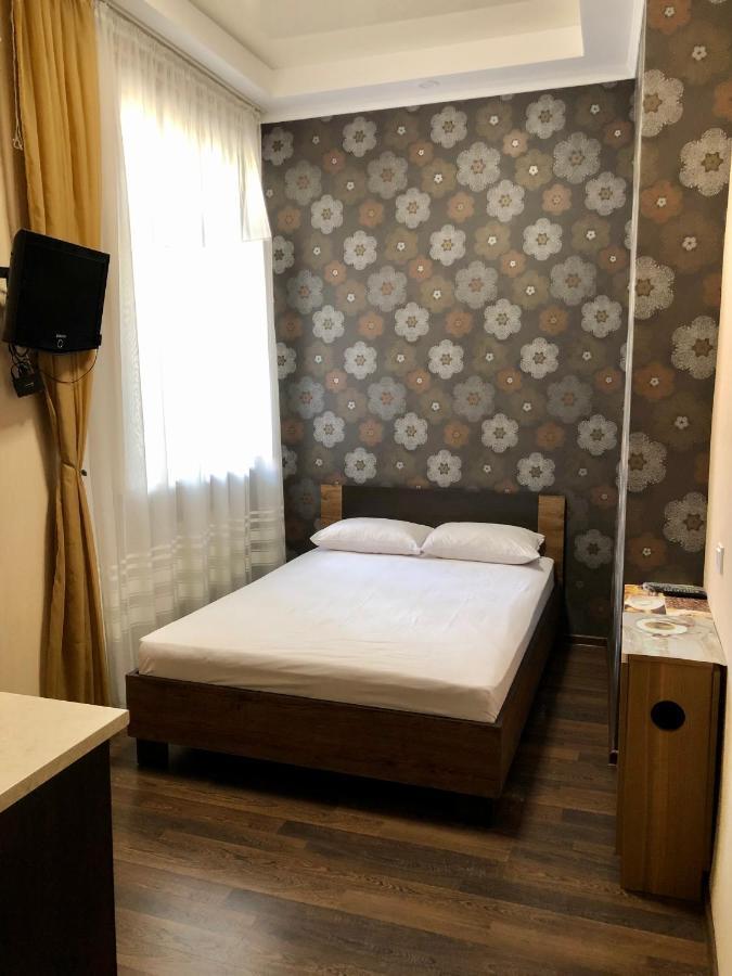 Studio-біля вокзалу-недалеко від центру-городоцька 151 *