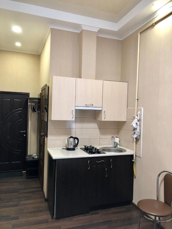 شقة Studio-біля вокзалу-недалеко від центру-городоцька 151
